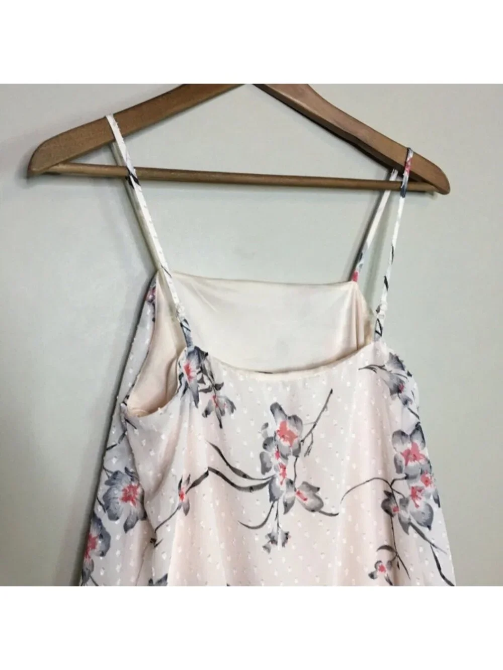 Floral Top - Picture 6 of 7